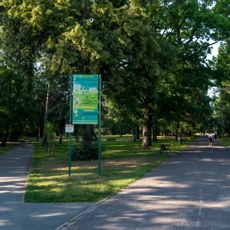 Apartament Przy Parku *